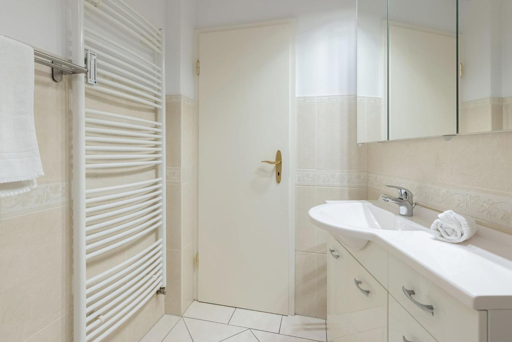 Hanseat Wohnung 191 Грёмиц Экстерьер фото